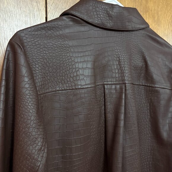 Dennis Basso Textured Alligator Faux Leather Button Shirt - Size: XS - NWT - Picture 7 of 16